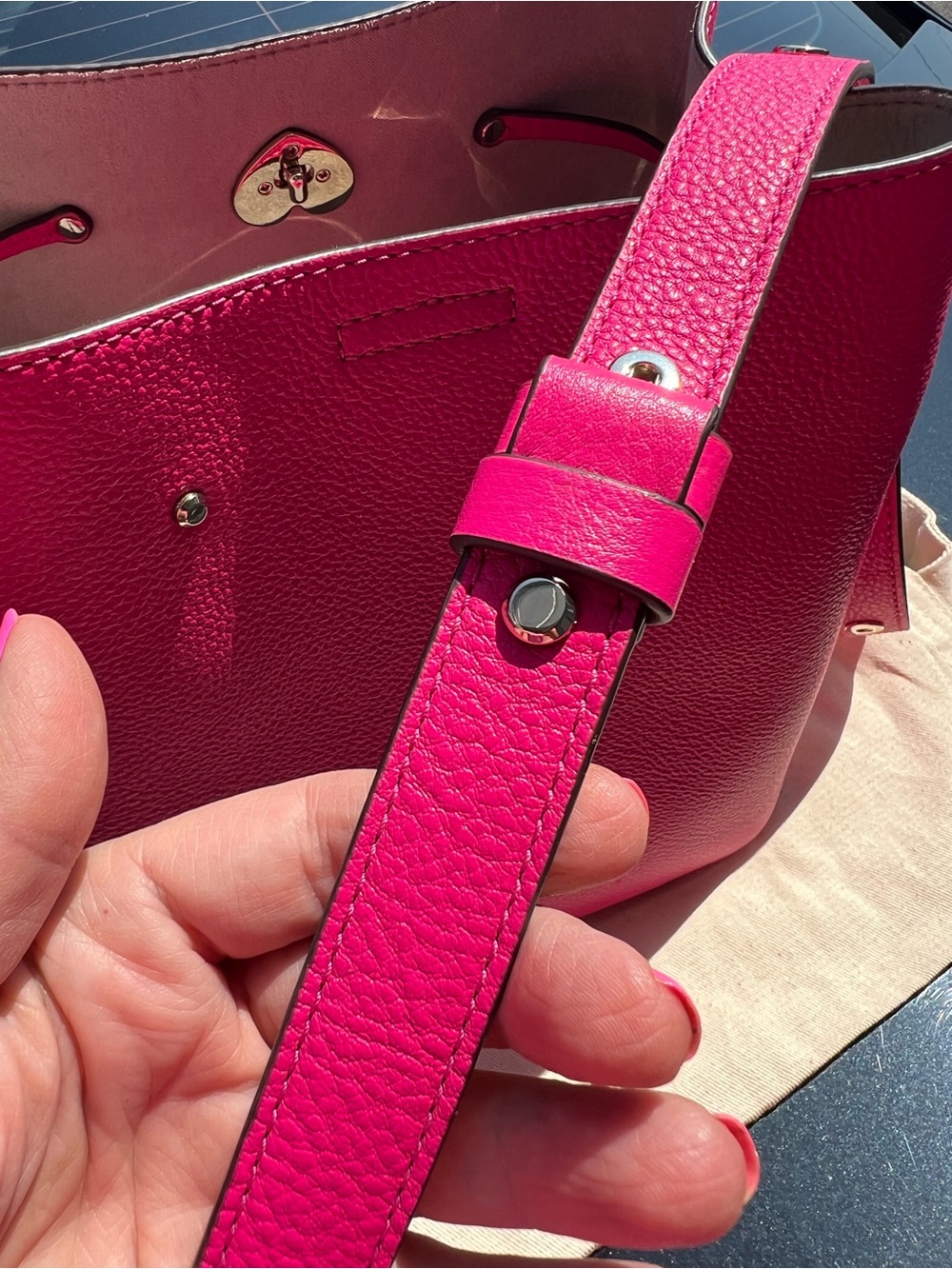 Kate Spade small leather Bucket/shoulder/crossbody bag - Picture 11 of 11